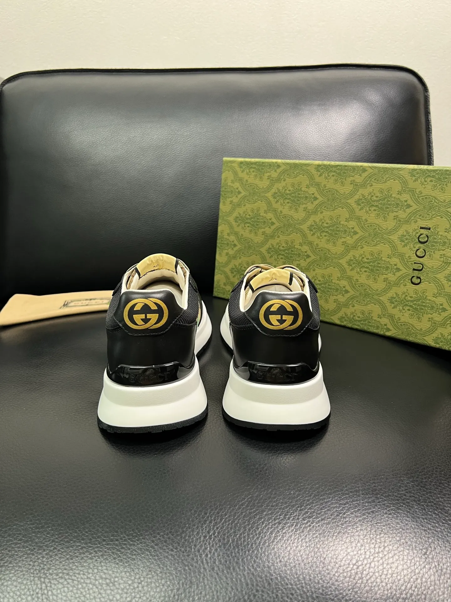 Men's shoes 💰800 Gucci top purchasing Gucci counter new model, original factory configuration of imported cowhide from Italy with printed cloth fabric, imported cowhide lining, breathable and comfortable, sole: original factory special sole is super comfortable, original factory and single goods are high quality, welcome to compare, code number 38-44 (customized 45 46) 85865